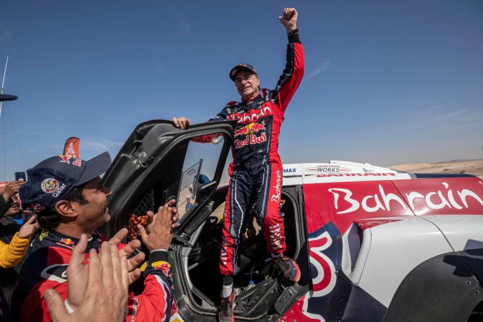 Carlos Sainz vede Toyota e MINI favorite per la Dakar 2021
