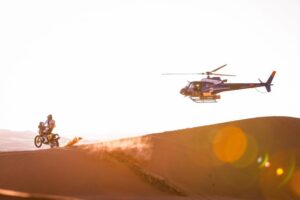Dakar 2021: Peterhansel resiste, Price sparisce! Risultati 4 gennaio 2021 Dakar 2021: Joan Barreda nuovo leader