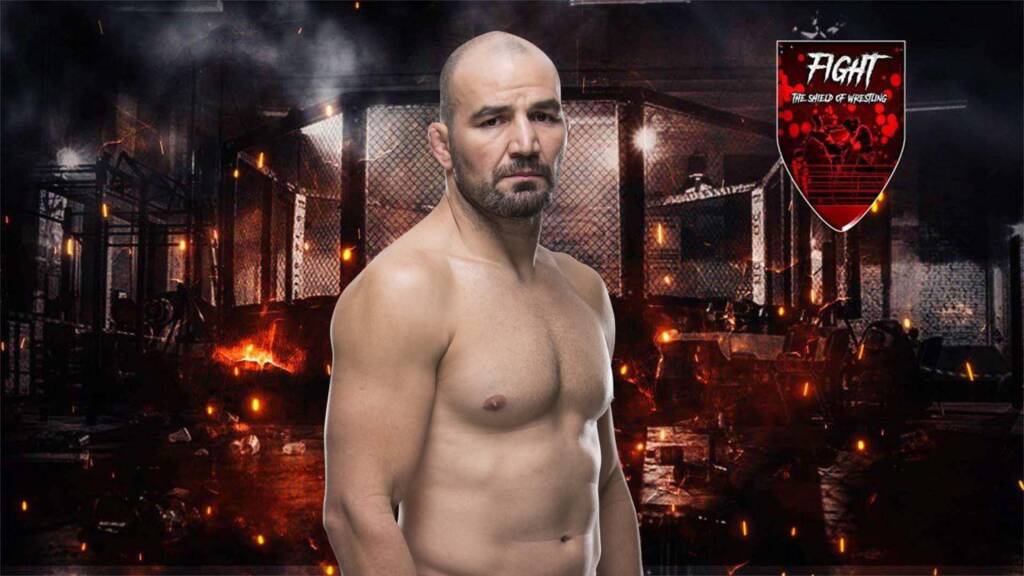 Glover Teixeira mostra i danni subiti da Jamahal Hill