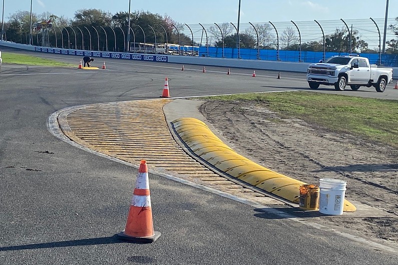 Daytona: cambiata una chicane su richiesta dei piloti Daytona: cambiata una chicane su richiesta dei piloti