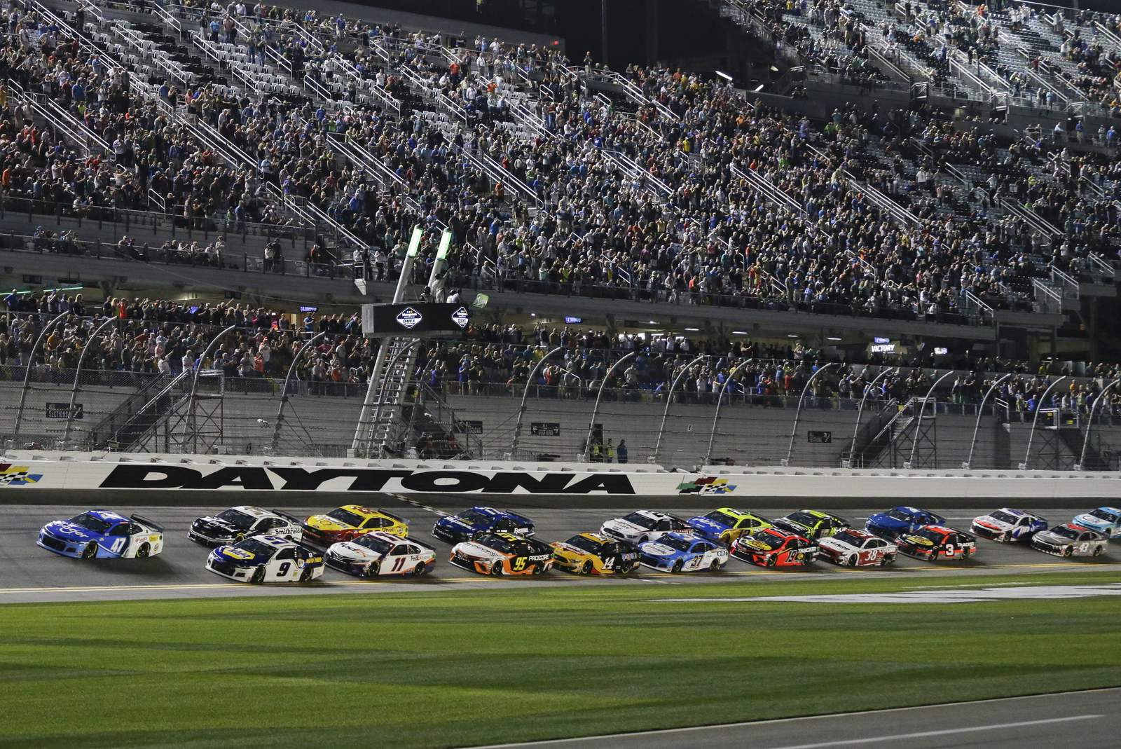 Daytona 500: streaming, come vederla e orari Daytona 500: streaming, come vederla e orari