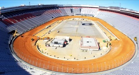 La trasformazione del circuito di Bristol per la NASCAR CUP