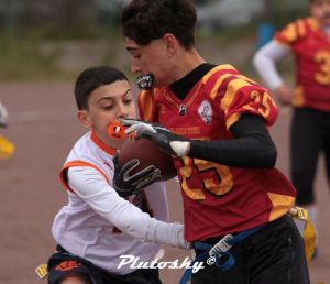 Campionati Flag Football Junior FIDAF: I risultati del weekend Fasi salienti del match tra Grizzlies Roma e Gladiatori Roma (Crediti della foto: Plutosky)