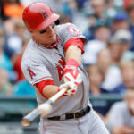 Mike Trout resterà fuori dal diamante per infortunio (Crediti della foto: AP Photo/Elaine Thompson)