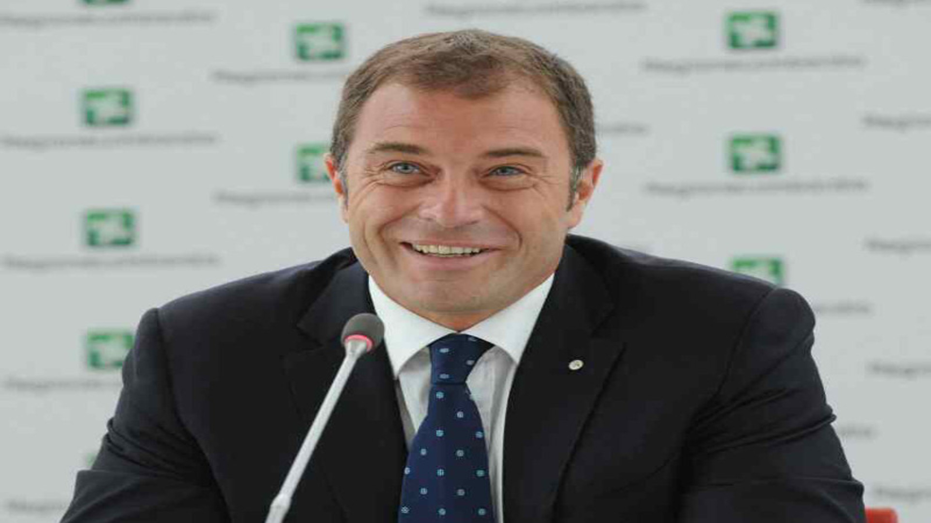 Antonio Rossi, ex campione olimpico, ricoverato per infarto