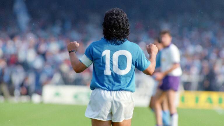 Il Napoli ricorda Diego Armando Maradona