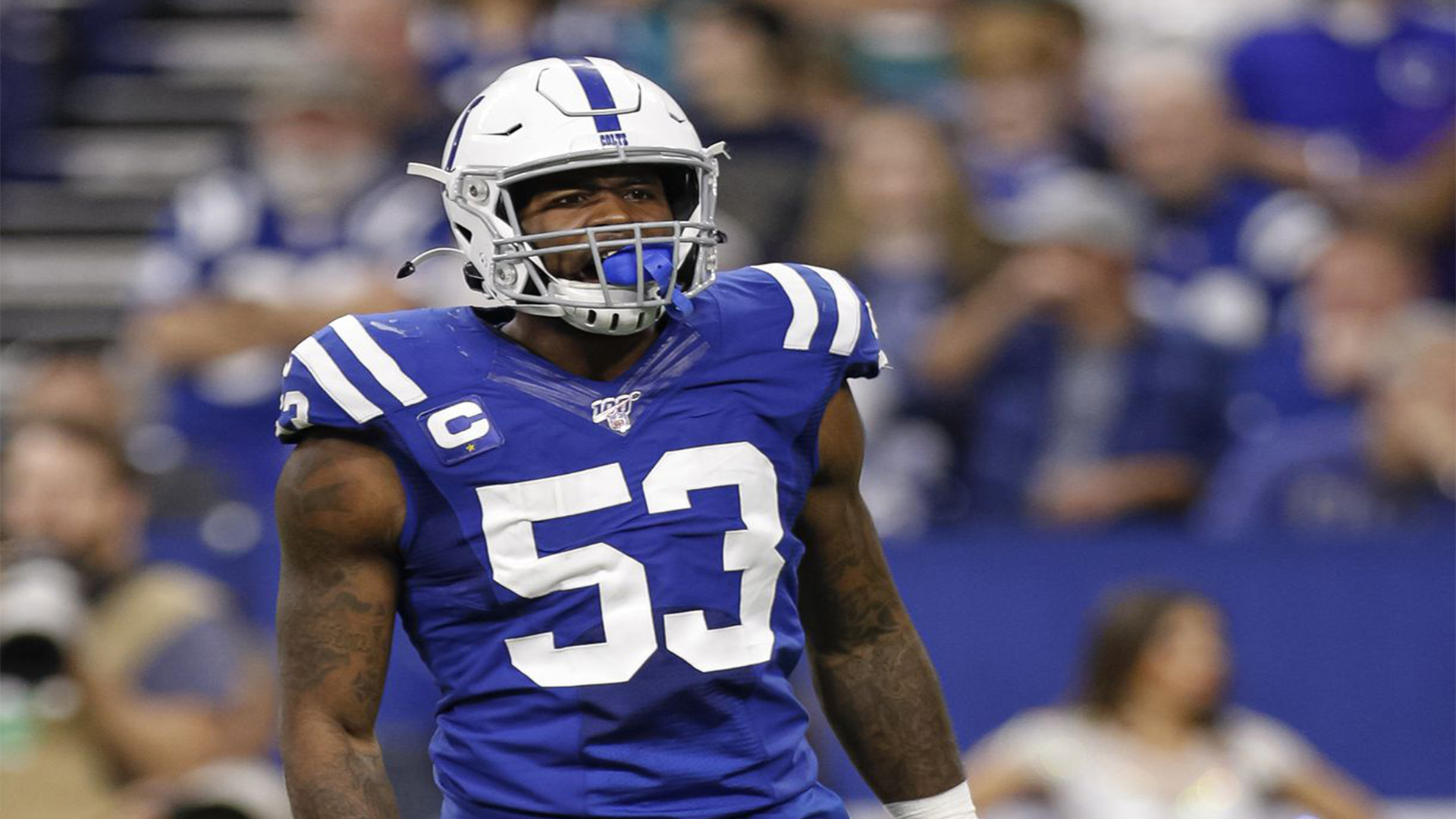 Darius Leonard resta a Indianapolis per altri cinque anni