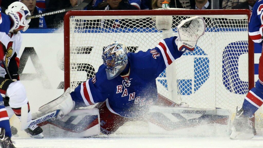 Henrik Lundqvist smette con l'Hockey
