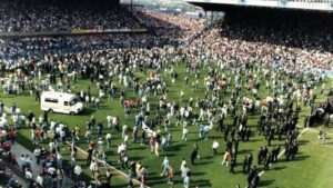 La tragedia dell'Hillsborough Stadium, dove persero la vita, ad oggi, novantasette persone.