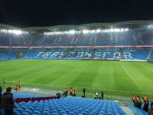 Trabzonspor-AS Roma: Lo stadio Şenol Güneş ospiterà l'incontro