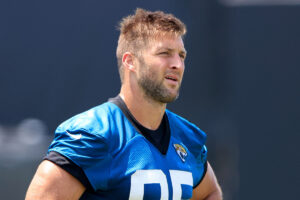 Tim Tebow tagliato dai Jacksonville Jaguars Tim Tebow chiude anzitempo la sua avventura in Florida
