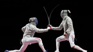 Tokyo 2020: i Flop delle Olimpiadi La scherma, la disciplina che ha portato più medaglie all'Italia nella storia delle Olimpiadi, chiude con zero medaglie d'oro