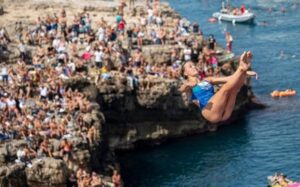 La Red Bull Cliff Diving 2021 della tuffatrice Elisa Cosetti