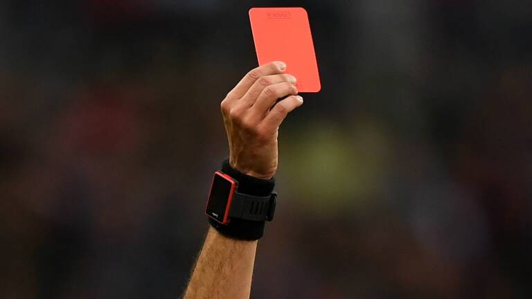 Prima Categoria: pugno in faccia all'arbitro, partita sospesa