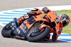 Danilo Petrucci in pista con la KTM Tech3