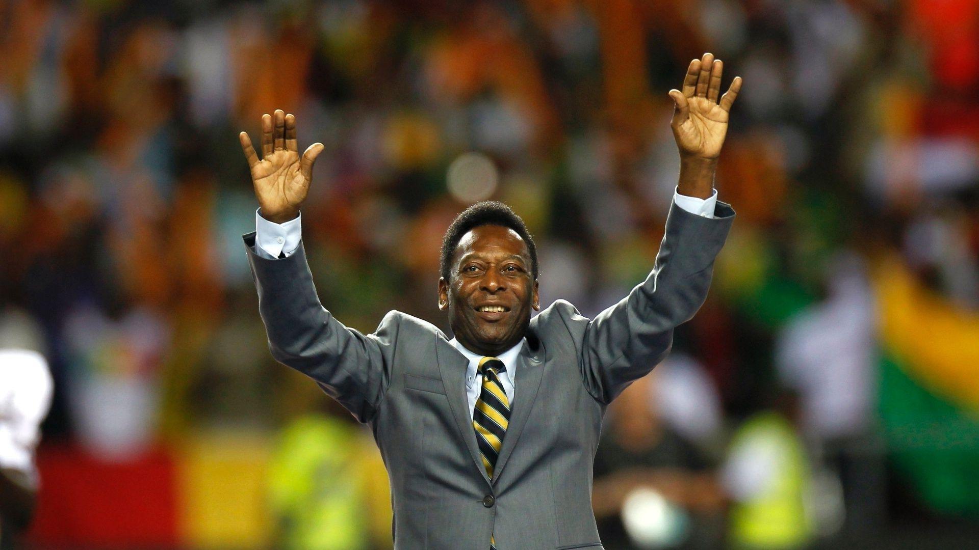 Pelé preoccupa il Brasile: è ancora in terapia intensiva