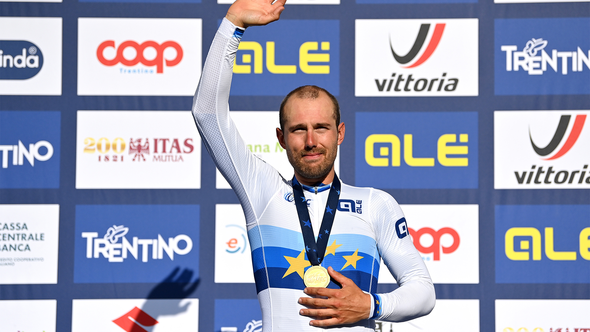 Campionati Europei di ciclismo 2021: Colbrelli batte tutti Campionati Europei di ciclismo 2021: Colbrelli batte tutti