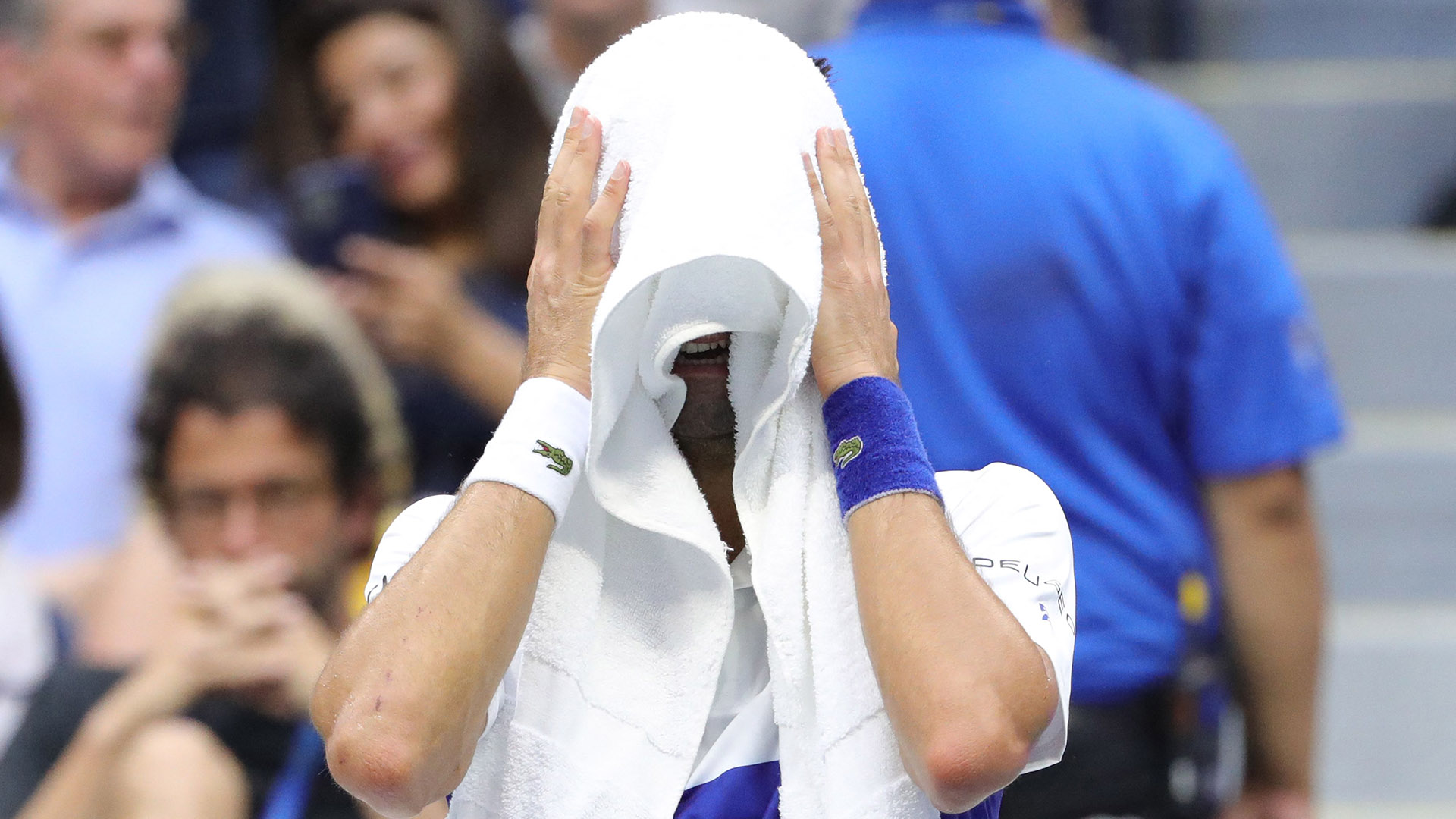 US Open: Medvedev vince e Djokovic è in lacrime