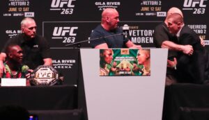 Marvin Vettori a destra durante la press conference di UFC 263