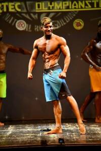 Enrico Pittiruti a caccia del Mondiale Natural Bodybuilding Enrico Pittiruti sul palco