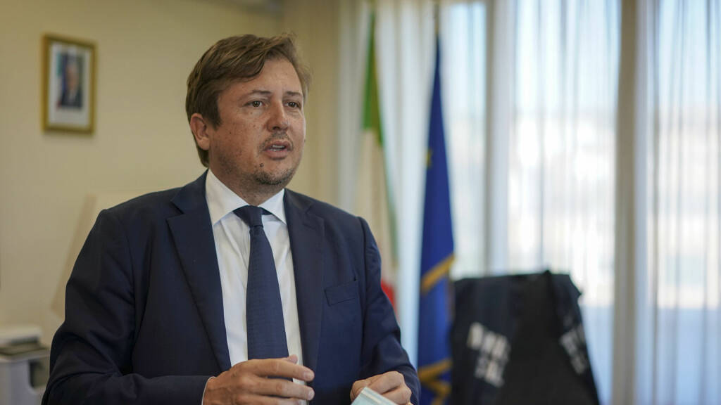 Sileri: mascherina allo stadio? Va sempre indossata