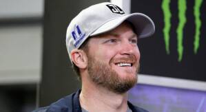 Intervista a Simone Longo: Dall'eCasting alla TV Dale Earnhardt Jr., NASCAR Hall of Famer della classe 2021 (Crediti: Brian Lawdermilk/Getty Images)