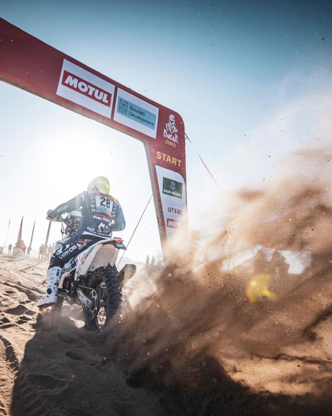 Anteprima Dakar 2022 Stage 1: Hail - Hail - 02-01-2022 Un immagine della partenza dello stage 0 della Dakar 2022