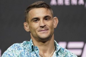 Dustin Poirier durante una conferenza stampa