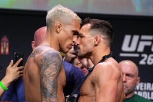 UFC: le 10 title shot più immeritate di sempre Il face to face tra Charles Oliveira e Michael Chandler