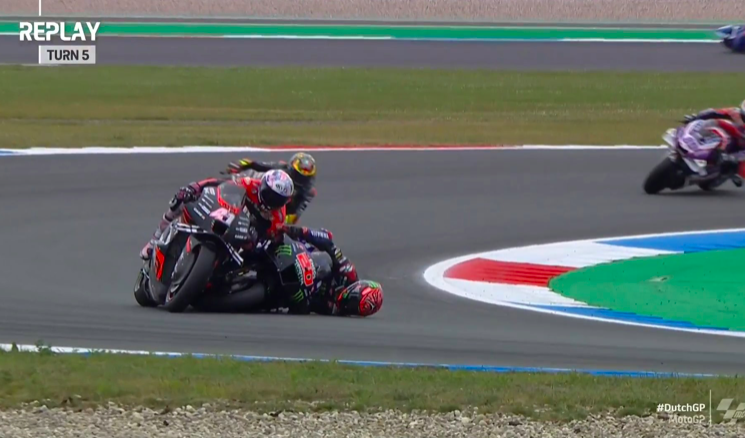 GP Olanda 2022: vince Francesco Bagnaia GP Olanda 2022 Caduta Quartararo