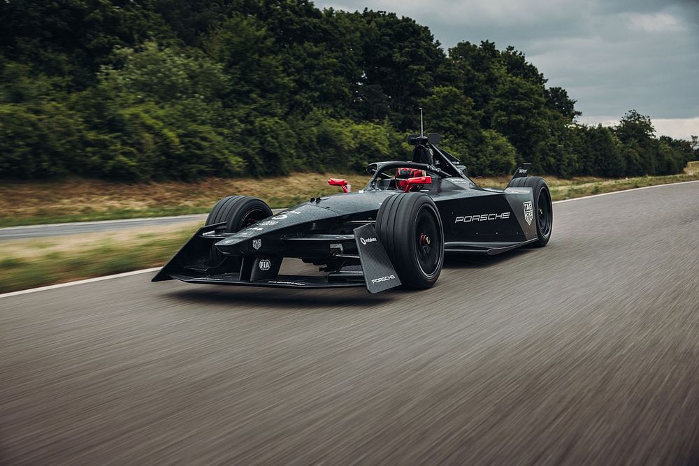 Formula E: Wehrlein soddisfatto dal 1° Shakedown della Gen3 Pascal Wehrlein Gen3