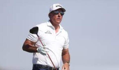 Phil Mickelson Ritorna al LIV Golf Invitational Series