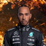 Lewis Hamilton con i piercing in pista: Mercedes multata