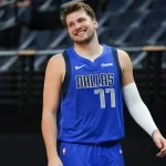 Luka Doncic si scontra con Russel Westbrook