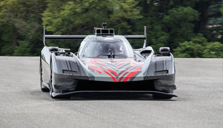 La nuova Cadillac GTP nei suoi primi giri