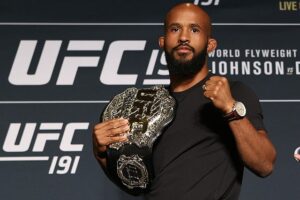 UFC: a che età, in media, si vince la cintura? Chiudiamo con il più grande campione dei pesi mosca della UFC: Demetrious Johnson
