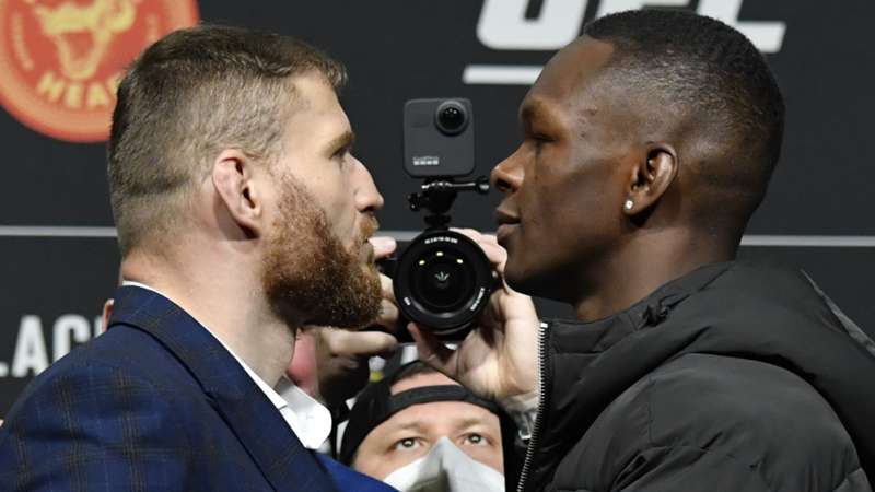 UFC: 4 tentativi falliti per diventare double champ Face to Face tra Israel Adesanya e Jan Blachowicz. Foto presa da Danz.com