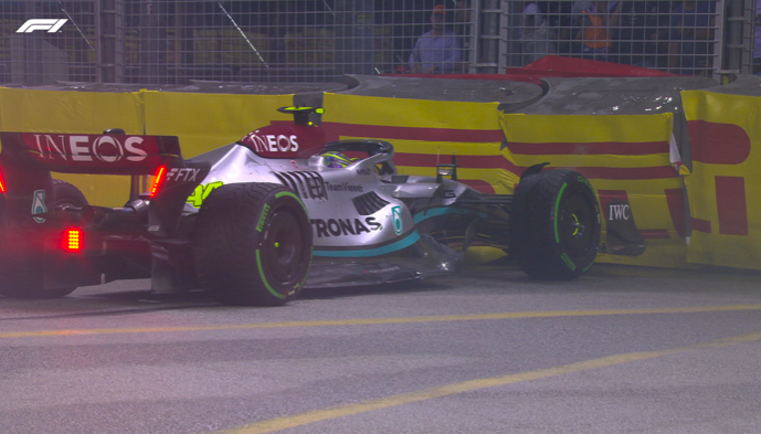 GP Singapore 2022: vince Sergio Perez davanti alle Ferrari Contatto Hamilton Con Il Muro Ph. - Twitter @F1