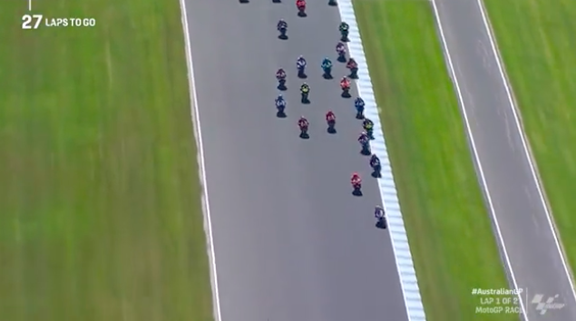 GP Australia 2022: vince in volata Alex Rins Partenza gp australia 2022 (photo by twitter @motogp)