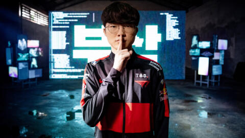 Faker cambia skin per la vittoria dei LoL Worlds 2023