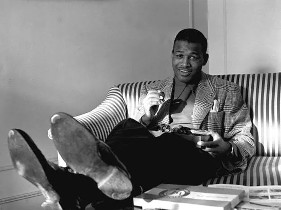 Stati Uniti. I più grandi atleti della storia dello sport Una foto del pugile Sugar Ray Robinson