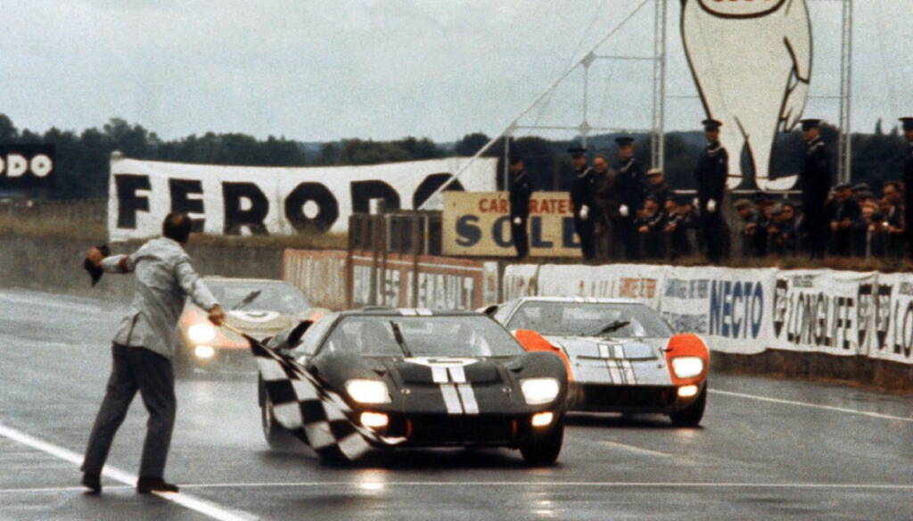 L'arrivo della 24h di Le Mans 1966 (photo by vitadistile.com)