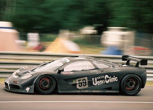 McLaren F1 GTR a Le Mans 1995 (photo by pinterest.com)