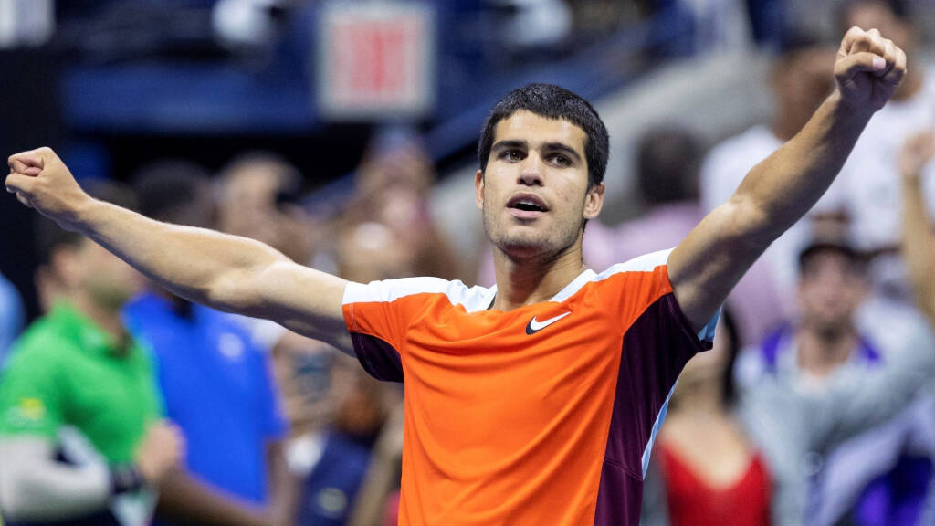 Carlos Alcaraz commenta la finale che lo opporrà a Djokovic
