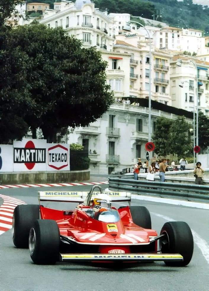 Jody Scheckter, il campione del mondo di F1 del 1979, a bordo della Ferrari