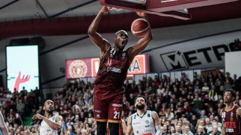 La Reyer Venezia vince 93-68 e si avvicina al primo posto
