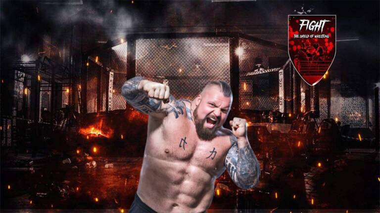 Eddie Hall testa il pugno contro Aspinall, Verhoeven e Oakes