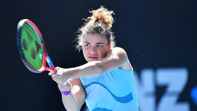 Jasmine Paolini vola agli ottavi di finale del Roland Garros