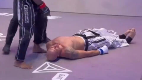 James Vick in coma dopo il KO a Karate Combat