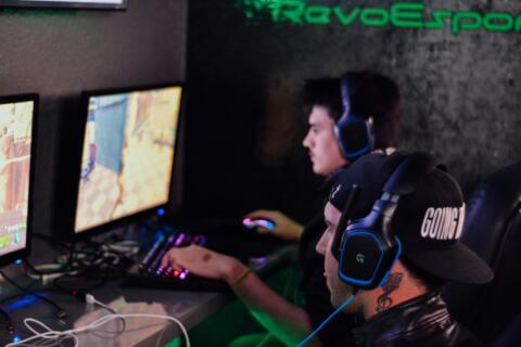 Esport, rivoluzionaria collaborazione tra Konami e FIFA